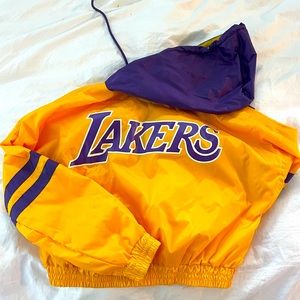LA LAKERS: crop windbreaker